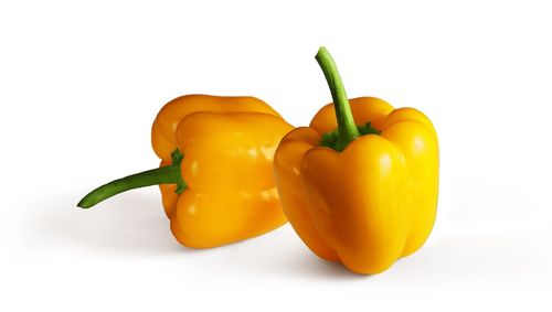 Paprika gelb frisch im 2 er Pack. aus den Niederlanden oder Spanien Klasse 1